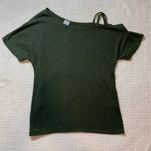 Kaileigh dark green shirt, size small!